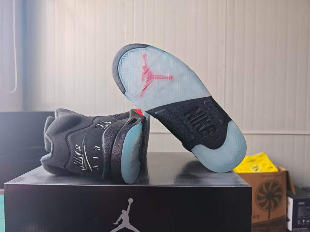 Air Jordan 5 Retro “Halloween” (2026)