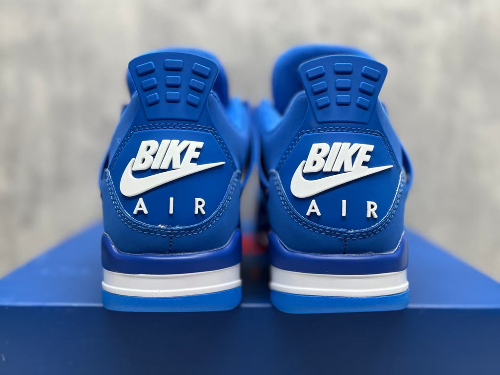 Air Jordan 4 Retro Flyknit "Hyper Royal" – AQ3559-400