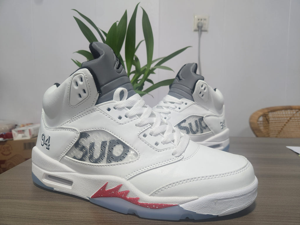 Air Jordan 5 Retro 'White x Supreme'