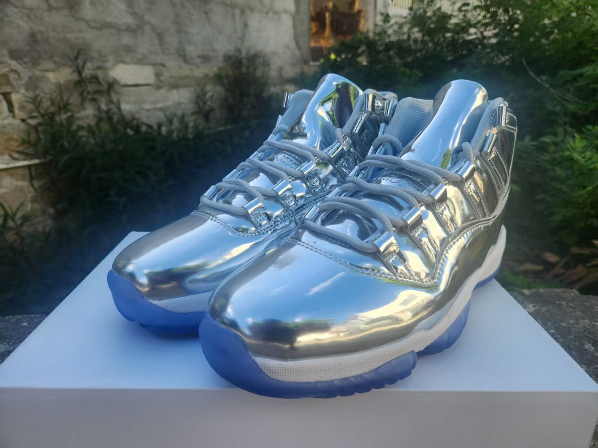Air Jordan 11 'Metallic Silver Blue' (AR0715-100)