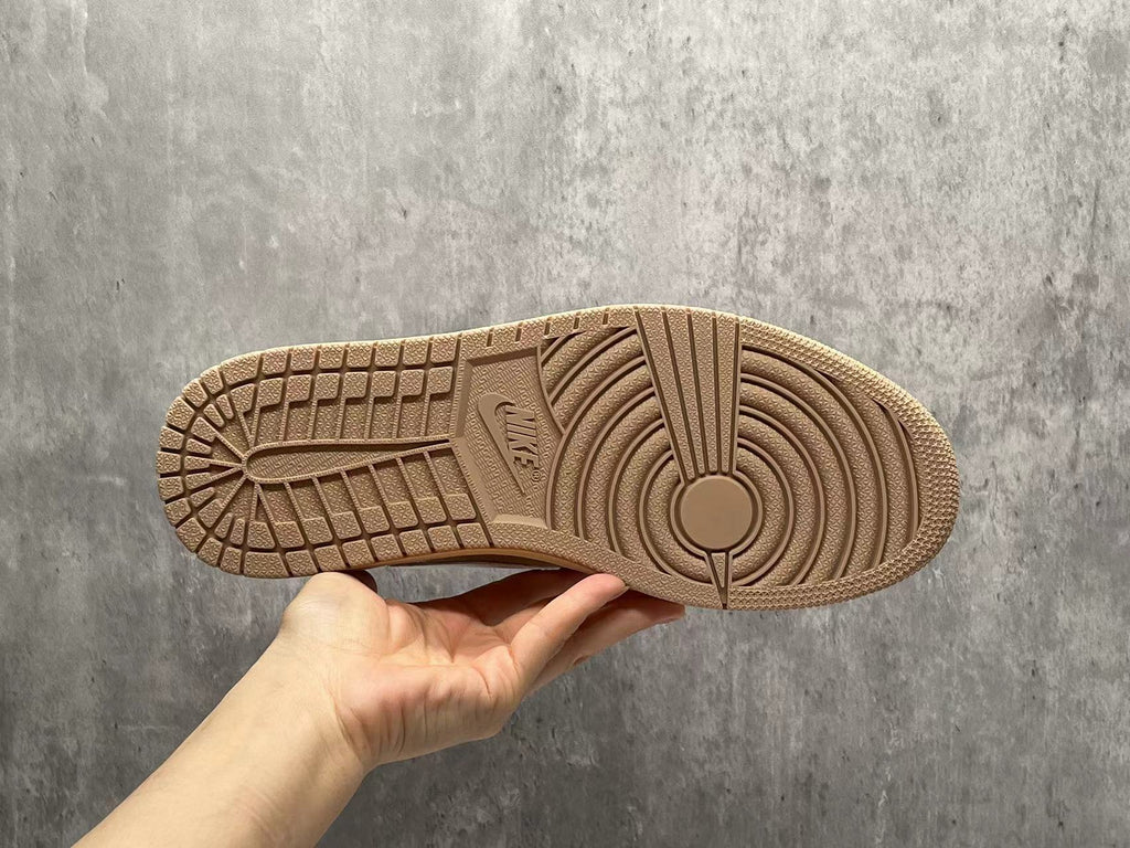 Air Jordan 1 Low “Archaeo Brown White” (2024)