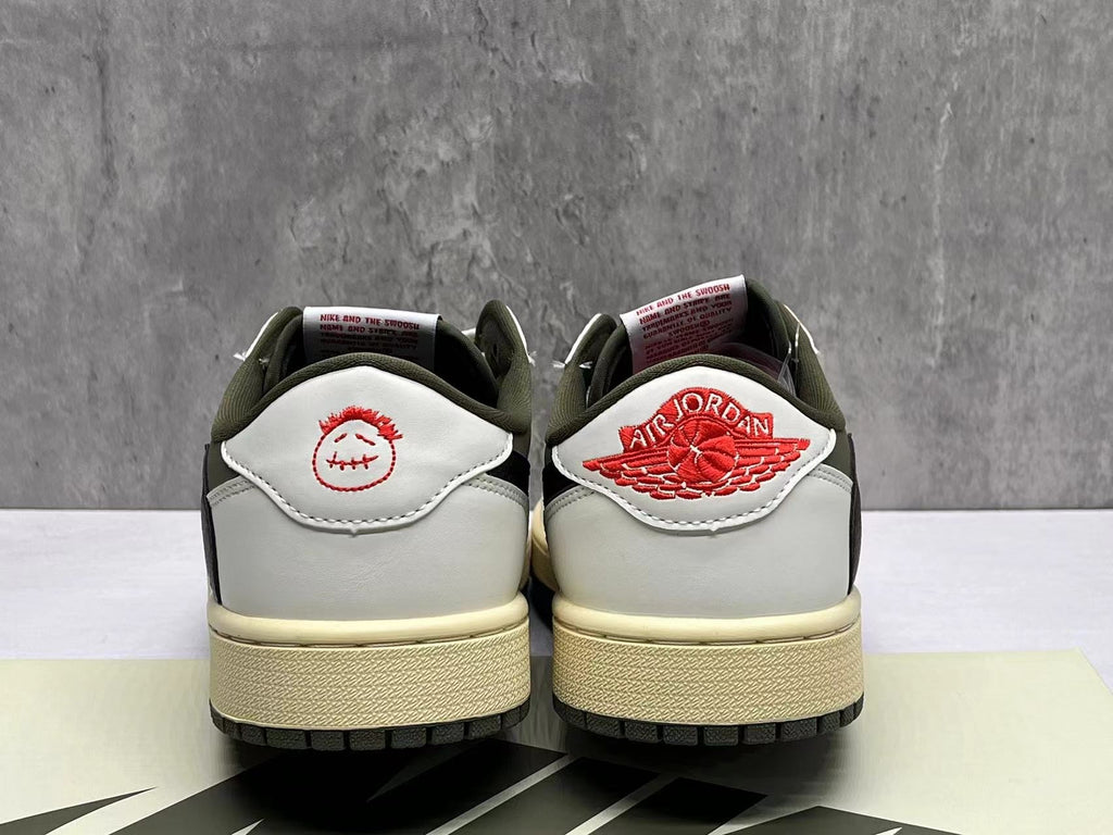 Air Jordan 1 D Reverse Swoosh Off‑White Green