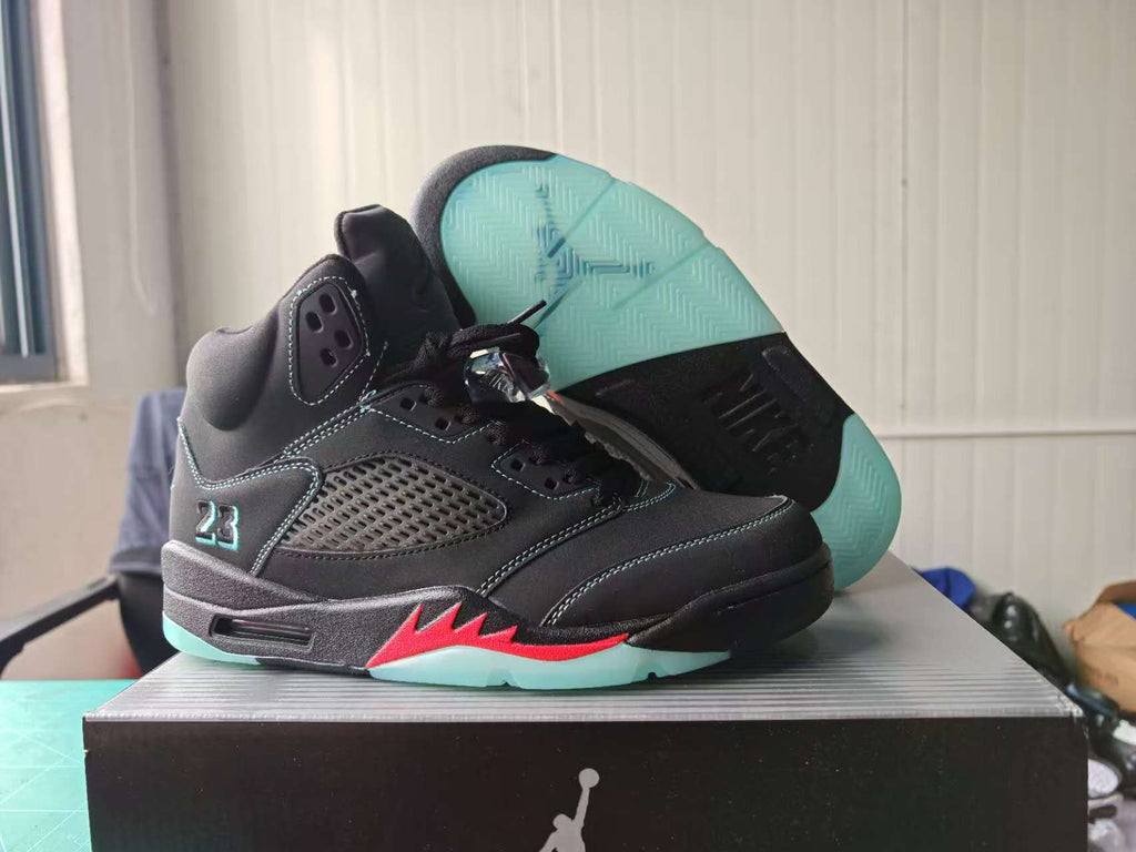 Air Jordan 5 Retro Halloween