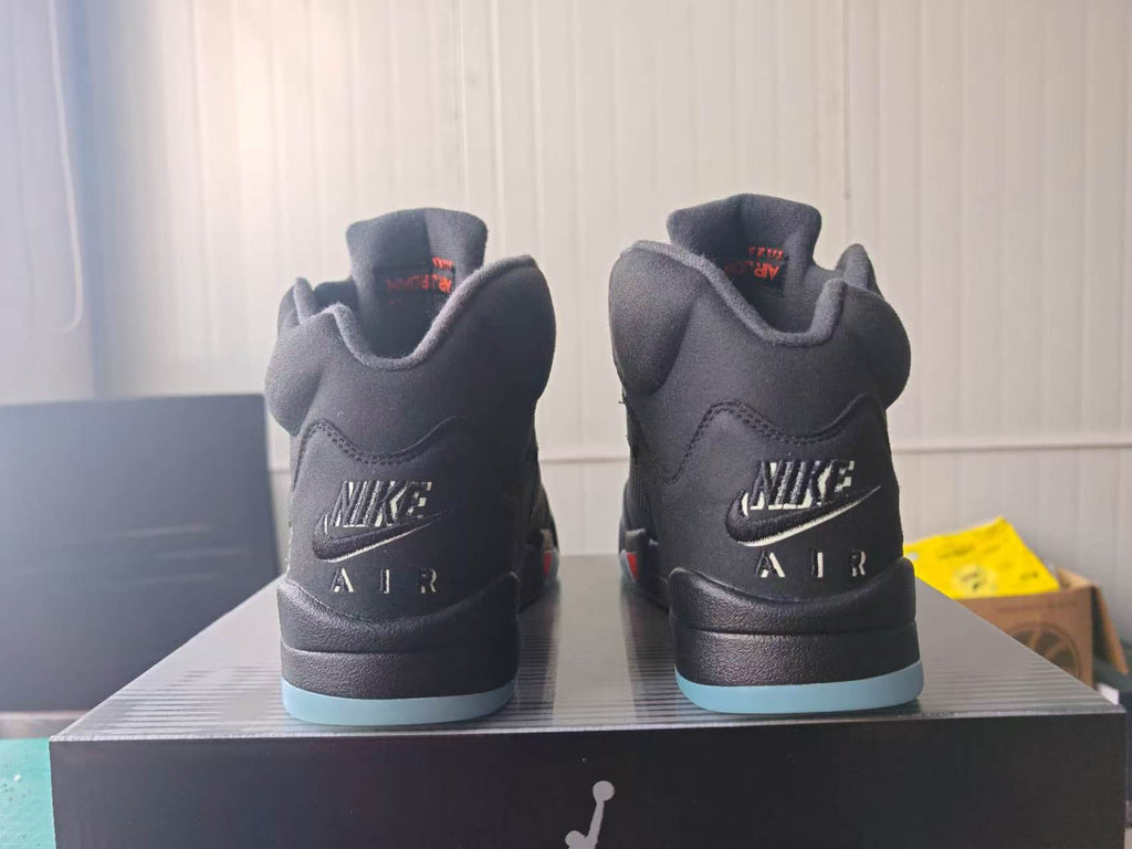 Air Jordan 5 Retro “Halloween” (2026)