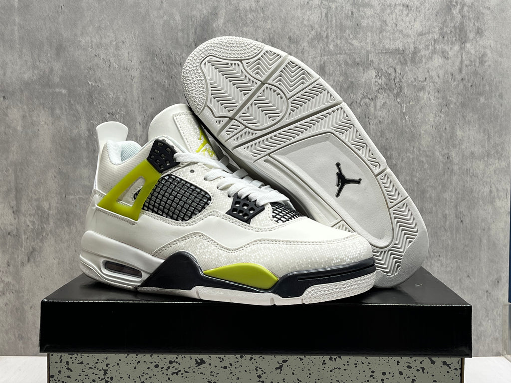 Air Jordan 4 Retro Metallic Gold