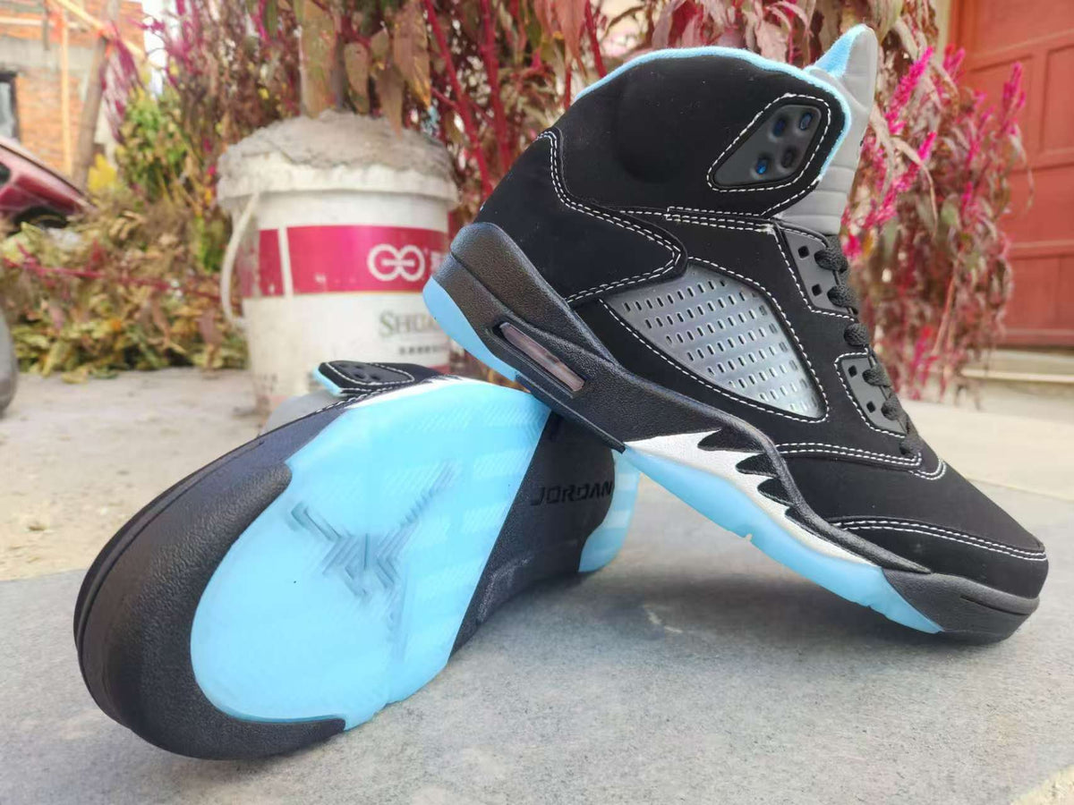 Air Jordan 5 Retro 'Black University Blue' (DD0587-008)