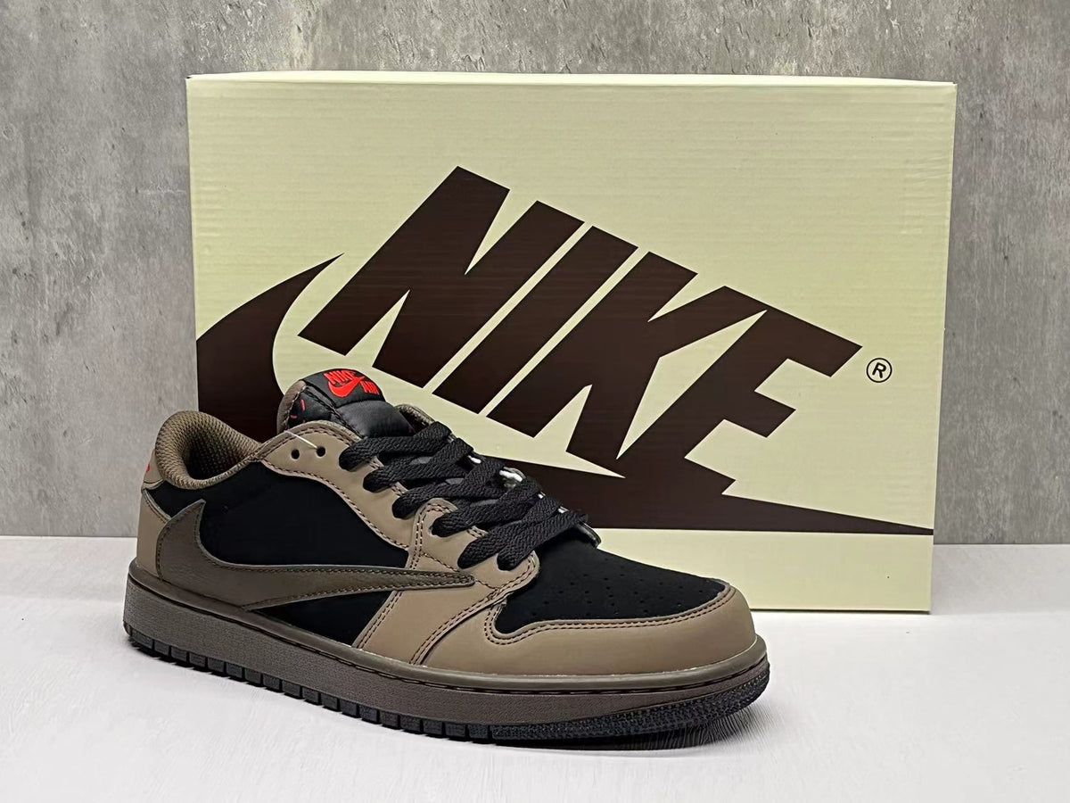 Air Jordan 1 Retro Low OG SP x Travis Scott Velvet Brown