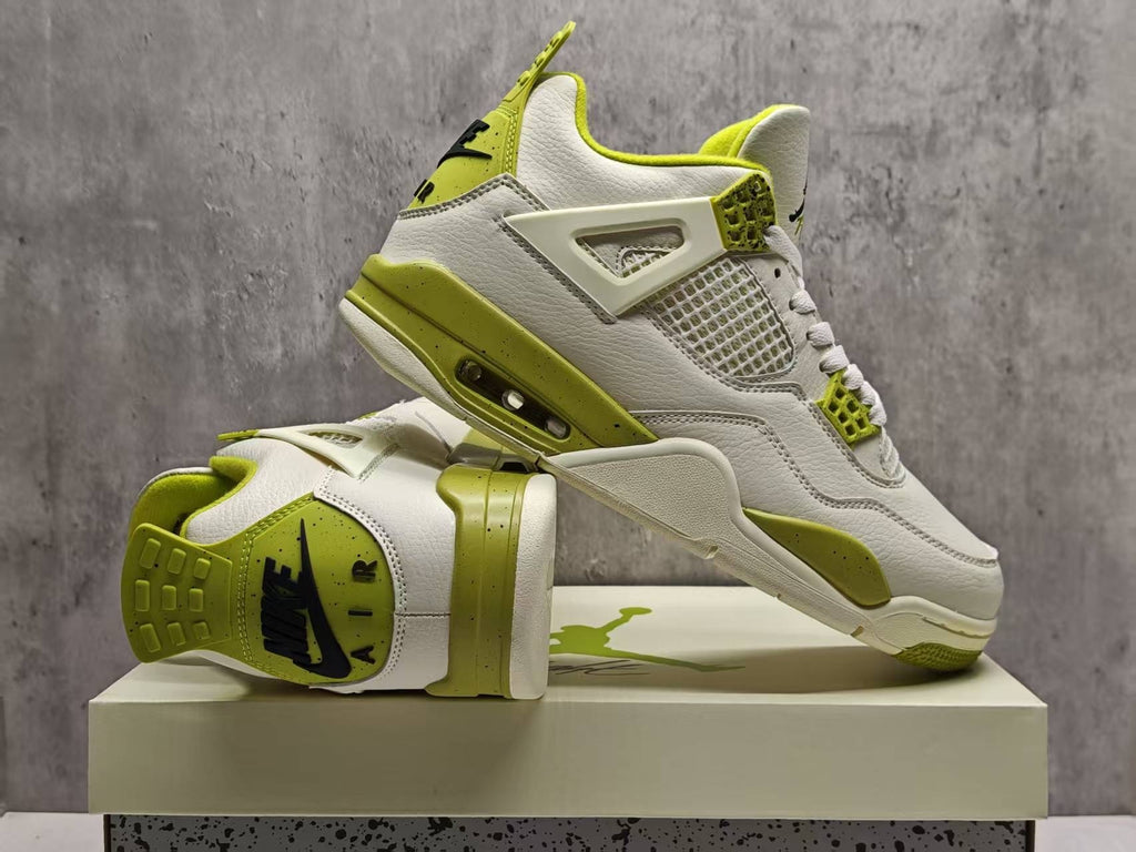 Air Jordan 4 Retro “Oil Green”