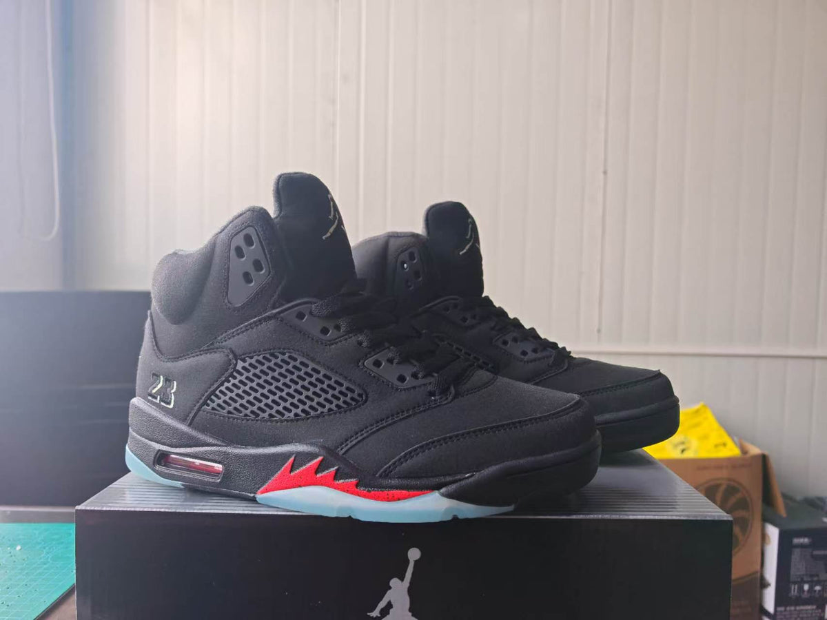 Air Jordan 5 Retro “Halloween” (2026)